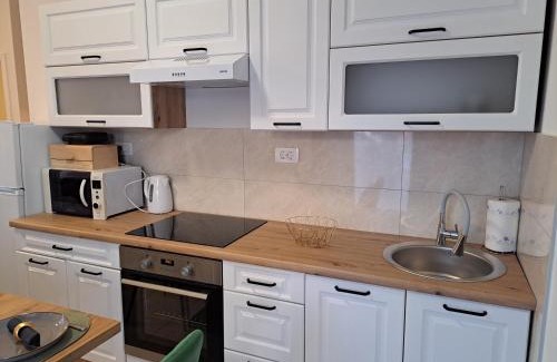 Cista Provo Apartment | Highly Rated Apartman Iko in Cista Provo - Pet Friendly