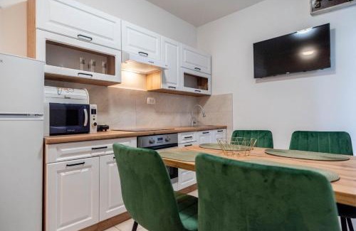 Cista Provo Apartment | Highly Rated Apartman Iko in Cista Provo - Pet Friendly