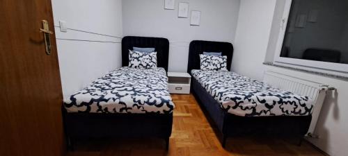 Vinkovci Apartment | Guest Rated 9.4: Family-Friendly Apartman Jelacic Vinkovci