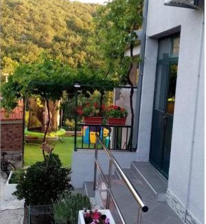 Slime Apartment | Cozy APARTMAN Josipa Slime: Pet Friendly & Family Ready