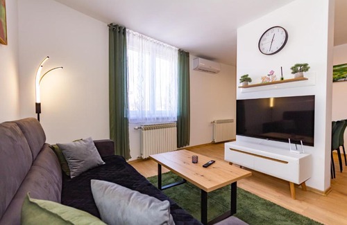 Canton 10 Apartment | Child-Friendly Retreat at Apartman Krželj B2 - 9.3/10 Rated