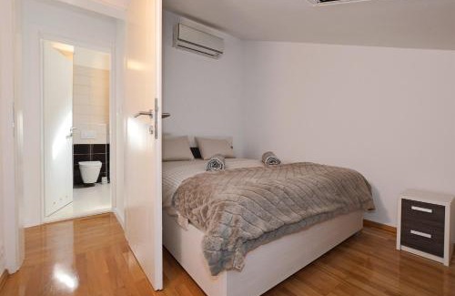 Ploce Apartment | Family-Friendly Apartman L – 4-Star Guest Rated Excellence