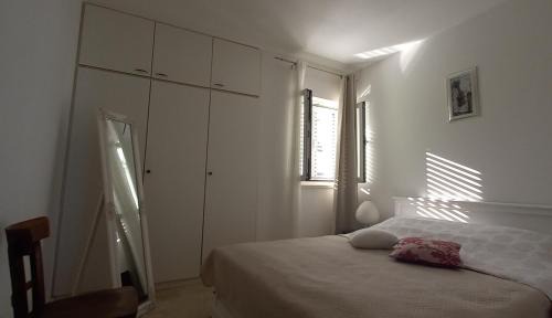 Savar Apartment | Top-Rated Oceanfront Stay at Apartman Lapis with Hot Tub