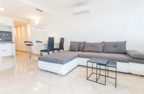 Sestanovac Apartment | Pet-Friendly Apartment Lara: Guest Rated 9.3/10