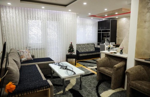 Ciganska Mahala Apartment | Family-Friendly Apartman Lara with Kitchen and Perfect Score
