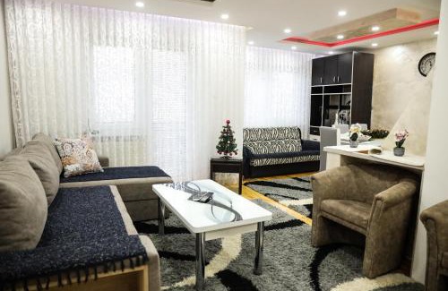 Ciganska Mahala Apartment | Family-Friendly Apartman Lara with Kitchen and Perfect Score