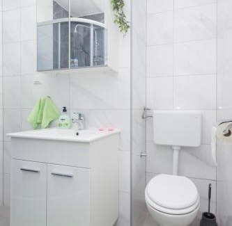 Osijek Apartment | Top-Rated Apartman Lariva with Family-Friendly Amenities