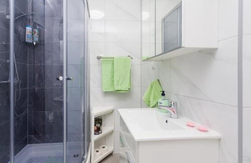 Osijek Apartment | Top-Rated Apartman Lariva with Family-Friendly Amenities