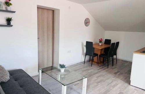 Tusilovic Apartment | Kid-Friendly Escape at Apartman Castle - Rated 9/10!