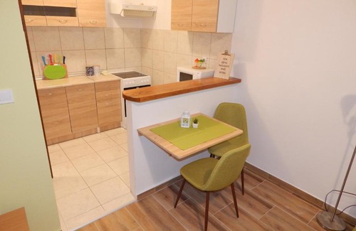 Topla Apartment | Pet-Friendly Ocean View at Apartman Lena - Rated 9/10