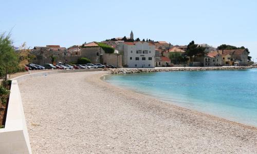 Primosten Apartment | Experience Oceanfront Comfort at Apartman LORETTA