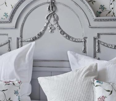 Marianske Lazne Apartment | Pet-Friendly Stay at Apartman Ludmila - Rated 9/10!