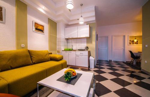 Canton 10 Apartment | Kid-Friendly Apartman Luka: 4-Star Stay with Top Reviews