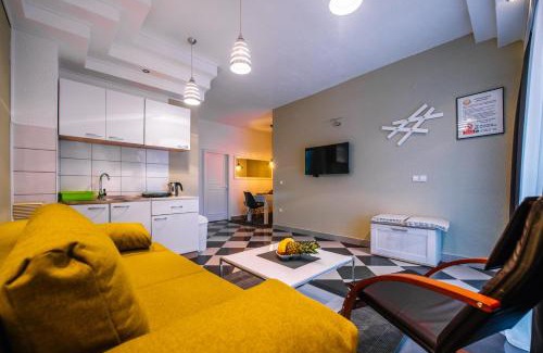 Canton 10 Apartment | Kid-Friendly Apartman Luka: 4-Star Stay with Top Reviews
