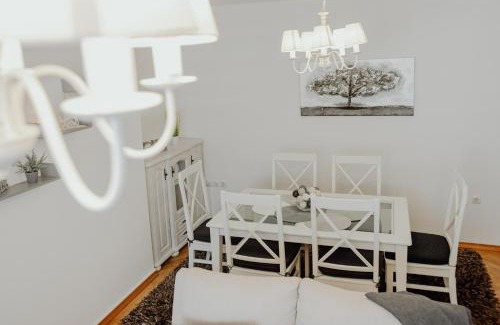 Dakovo Apartment | Cozy Apartman M5: Child-Friendly with Top Guest Ratings