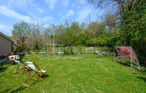 Santalezi Apartment | Family-Friendly Getaway at Apartman Marija Awaits You