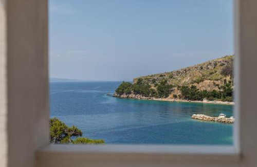 Medici Apartment | Oceanfront Apartman Meira br6 with Perfect 10/10 Rating