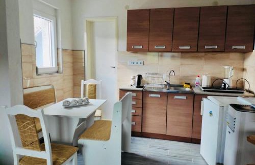 Zenica-Doboj Canton Apartment | Pet-Friendly Apartman Mir with Excellent 9.7/10 Rating