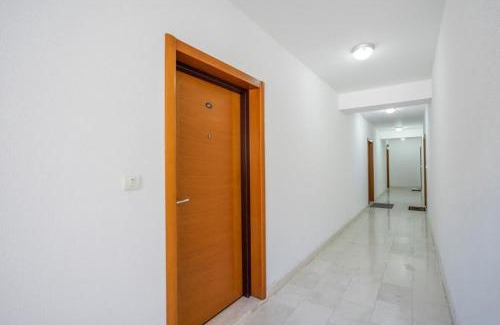 Rozino Apartment | Pet-Friendly Apartman Mocart with Ocean Views & Hot Tub