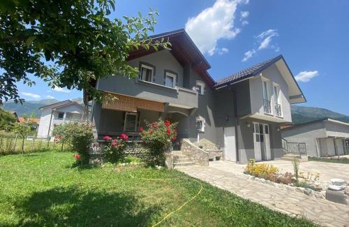 Montenegro Apartment | Pet-Friendly Retreat at Apartman Muratagic - 9.6/10 Rated