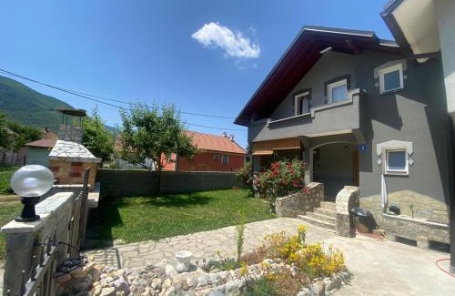Montenegro Apartment | Pet-Friendly Retreat at Apartman Muratagic - 9.6/10 Rated