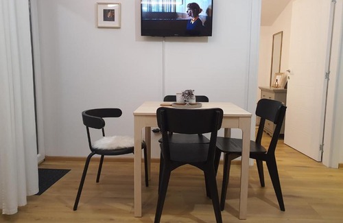 Ciganska Mahala Apartment | Guest Rated 10/10: Apartman NEDA Zlatar with Hot Tub