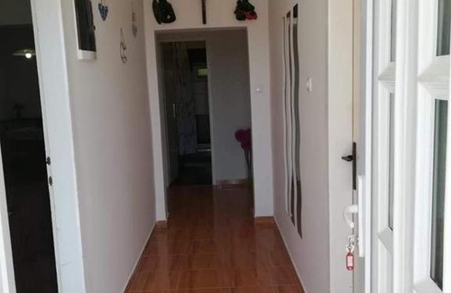 Turanj Apartment | Guest Rated 9.9: Oceanfront Apartman Nina Awaits You
