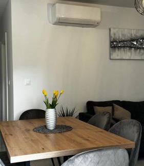Dugopolje Apartment | Top-Rated Child-Friendly Stay at Apartman Nino