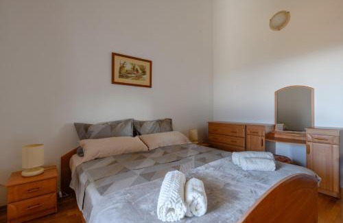 Rakalj Apartment | Top-Rated Family-Friendly Stay at Apartman Noli