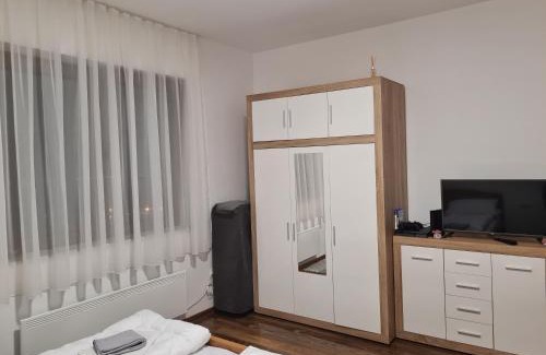 Zlatibor Apartment | Family-Friendly Retreat at Apartman Ogi - Rated 9.7/10
