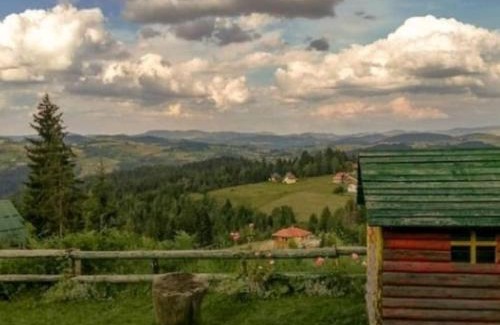 Zlatibor Apartment | Child-Friendly Retreat at Apartman Petar, Guest Rated 9.8