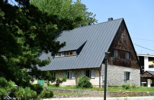 Mukinje Apartment | Family-Friendly Stay at Apartman Petra - Rated 9/10 by Guests