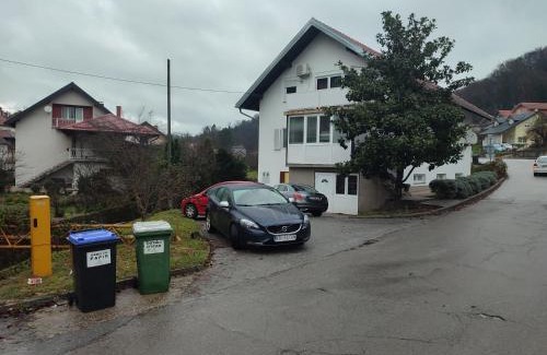 Krapinske Toplice Apartment | Pet-Friendly Getaway at Apartman President - Score 10/10!