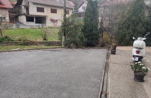 Krapinske Toplice Apartment | Pet-Friendly Getaway at Apartman President - Score 10/10!