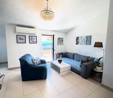 Municipality of Omisalj Apartment | Relaxing Oceanfront Apartment "Sabine" with Heated Pool