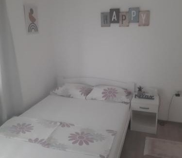Bregvija Apartment | Family-Friendly Stay at Apartman Sema with Perfect Rating