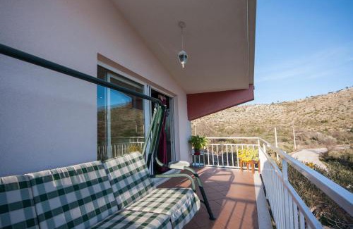 Primosten Burnji Apartment | Family-Friendly Stay at Apartman Sena - Rated 9.6/10!