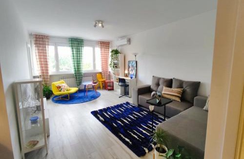 Novi Zagreb Apartment | Pet and Child Friendly: Serbus in Središće, Novi Zagreb