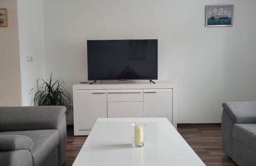 Kiseljak Apartment | Highly Rated Family-Friendly Stay at Apartman Studenac