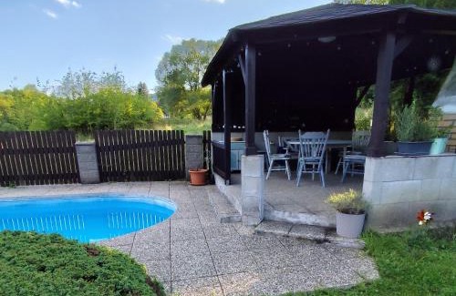 Jilove Apartment | Pet-Friendly Apartman Terezka with Pool & High Guest Ratings