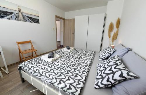 Ostarski Stanovi Apartment | Child-Friendly Retreat at Apartman Tina - Guest Rated 9.2