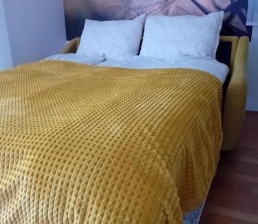 Slatina Apartment | Unwind at Apartman Tina with Hot Tub near Nature Park Papuk