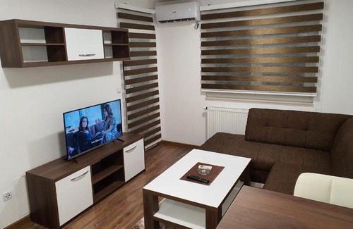 Doboj Apartment | Budget-Friendly Stay at Apartman Titanic 1 - Rated 9/10