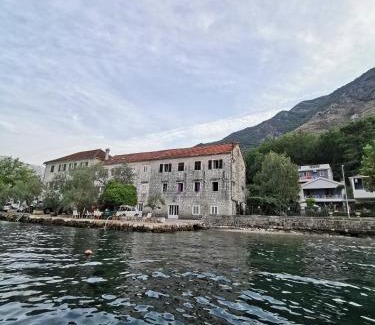 Prcanj Apartment | Oceanfront Retreat at Apartman Vladan - Rated 9.4/10