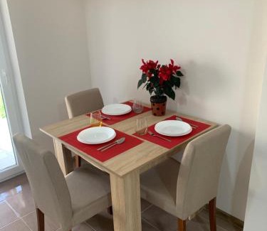 Becej Apartment | Budget-Friendly Stay at Apartman Zmaj - Rated 9.8/10!
