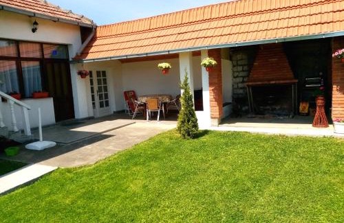 Kursumlija Apartment | Family-Friendly Apartmani Ćosić with a 9.7 Guest Rating