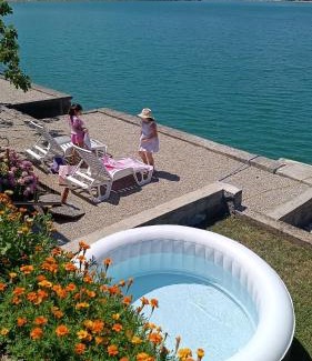 Konjic Apartment | Oceanfront Escape at Apartmani Adi&Ena - Guest Rated 9.5