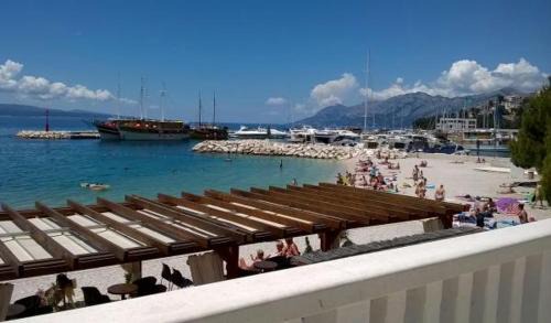 Baska Voda Apartment | Oceanfront Bliss at Apartmani Baška Voda - Rated 9.3/10