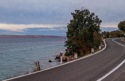 Tribanj Apartment | Cozy Apartmani Bošnjak with Private Beach & Ocean View