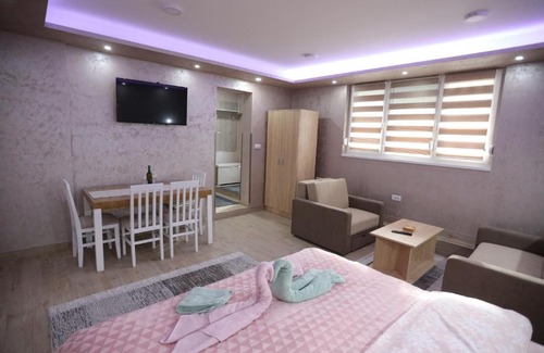 Ciganska Mahala Apartment | Family-Friendly Retreat at Apartmani Božović – 10/10 Rating